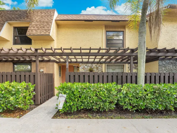 1142 N University Drive, Plantation, FL 33322