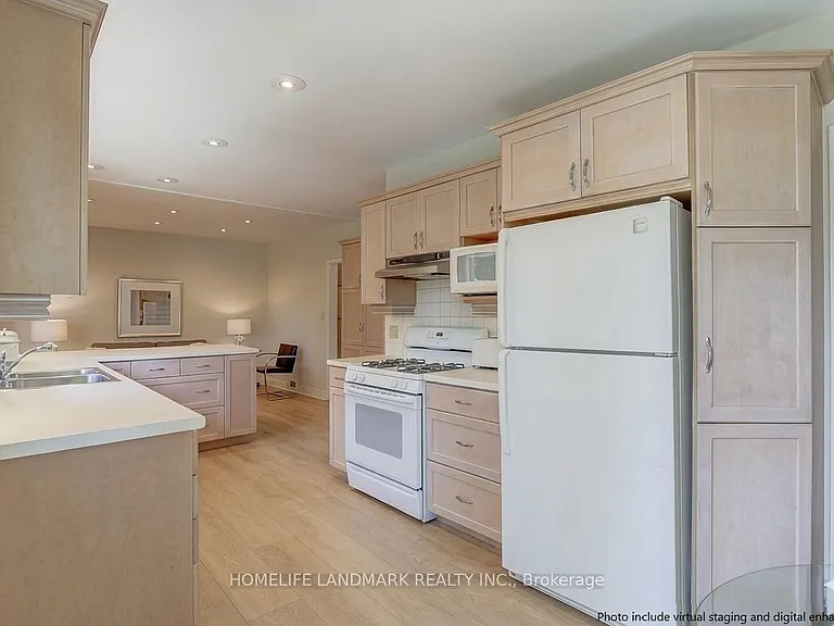 79 Anglesey Blvd — Photo 7