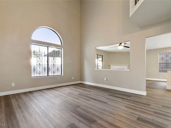 2nd image of 5629 Fairlight Dr