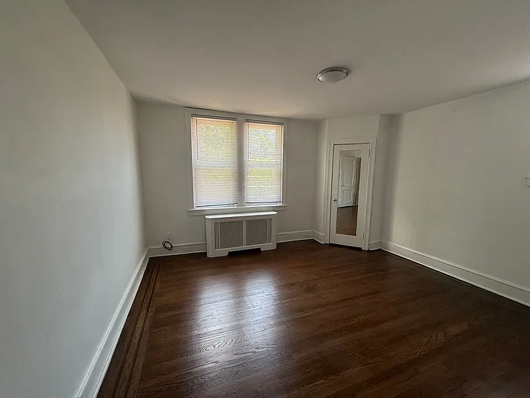 373 E Cliveden St — Photo 29