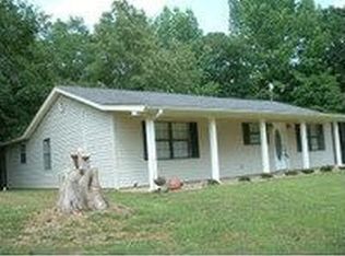 10 Lowe St, Water Valley, MS 38965