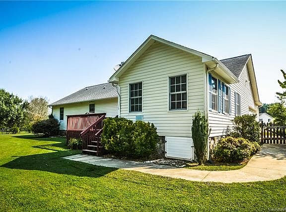 2nd image of 2803 River Meadows Ct