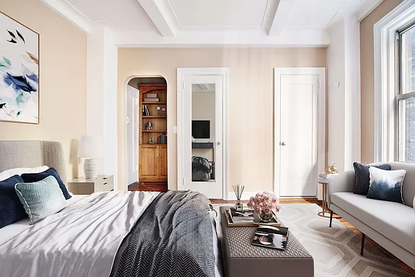 Sold by Compass | media 5