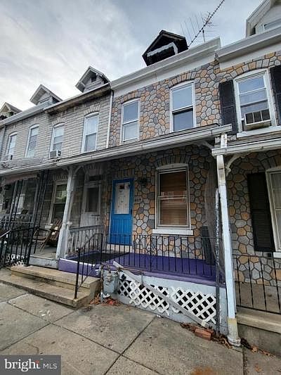 1st image of 404 Printz St