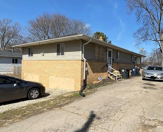 1263 Anna Ave — Photo 1