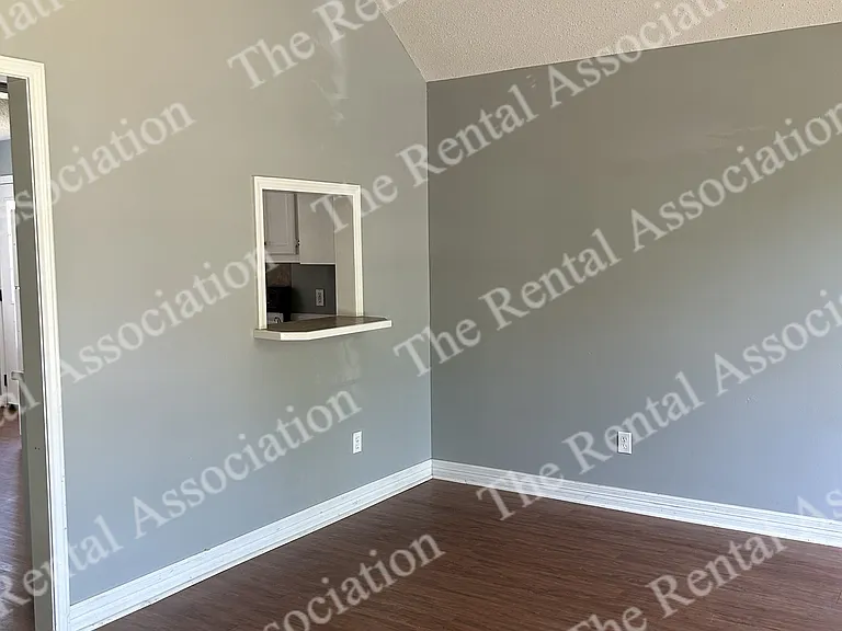1309 W Kentucky Ave — Photo 9
