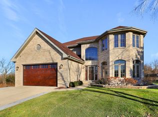 321 Kromray Rd, Lemont, IL 60439