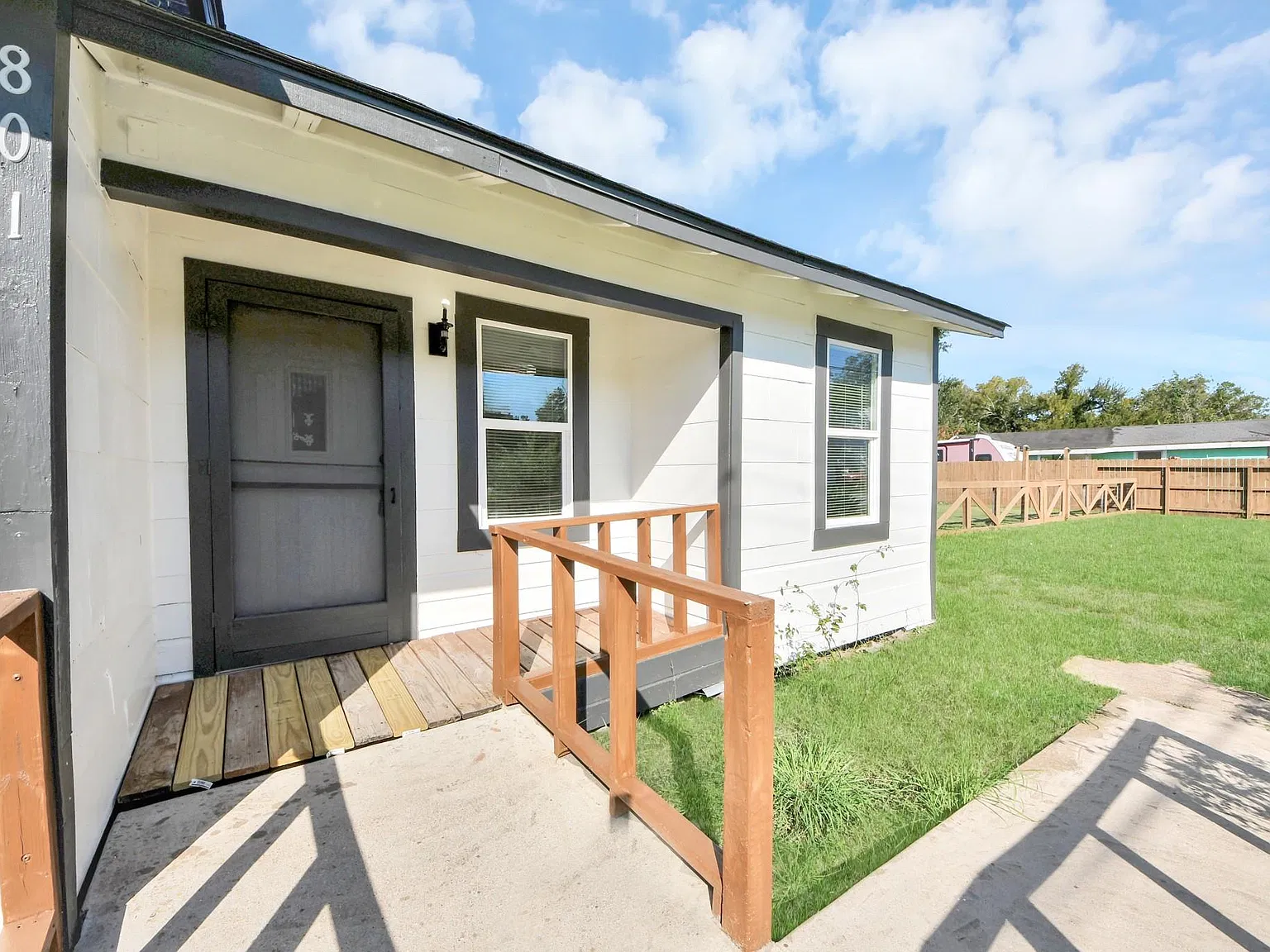 2 bed, 1.0 bath, 892 sqft, $1,450 — Photo 4