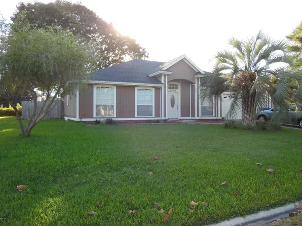 1098 Celebrant Dr, Jacksonville, FL 32225