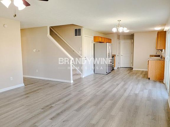 4th image of 11224 N Sashing Way
