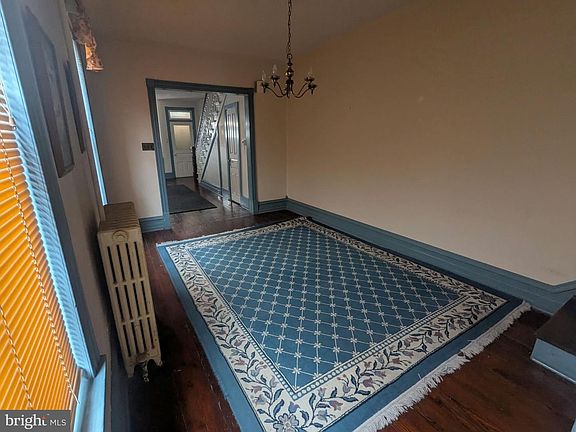 4th image of 114 W Oley St