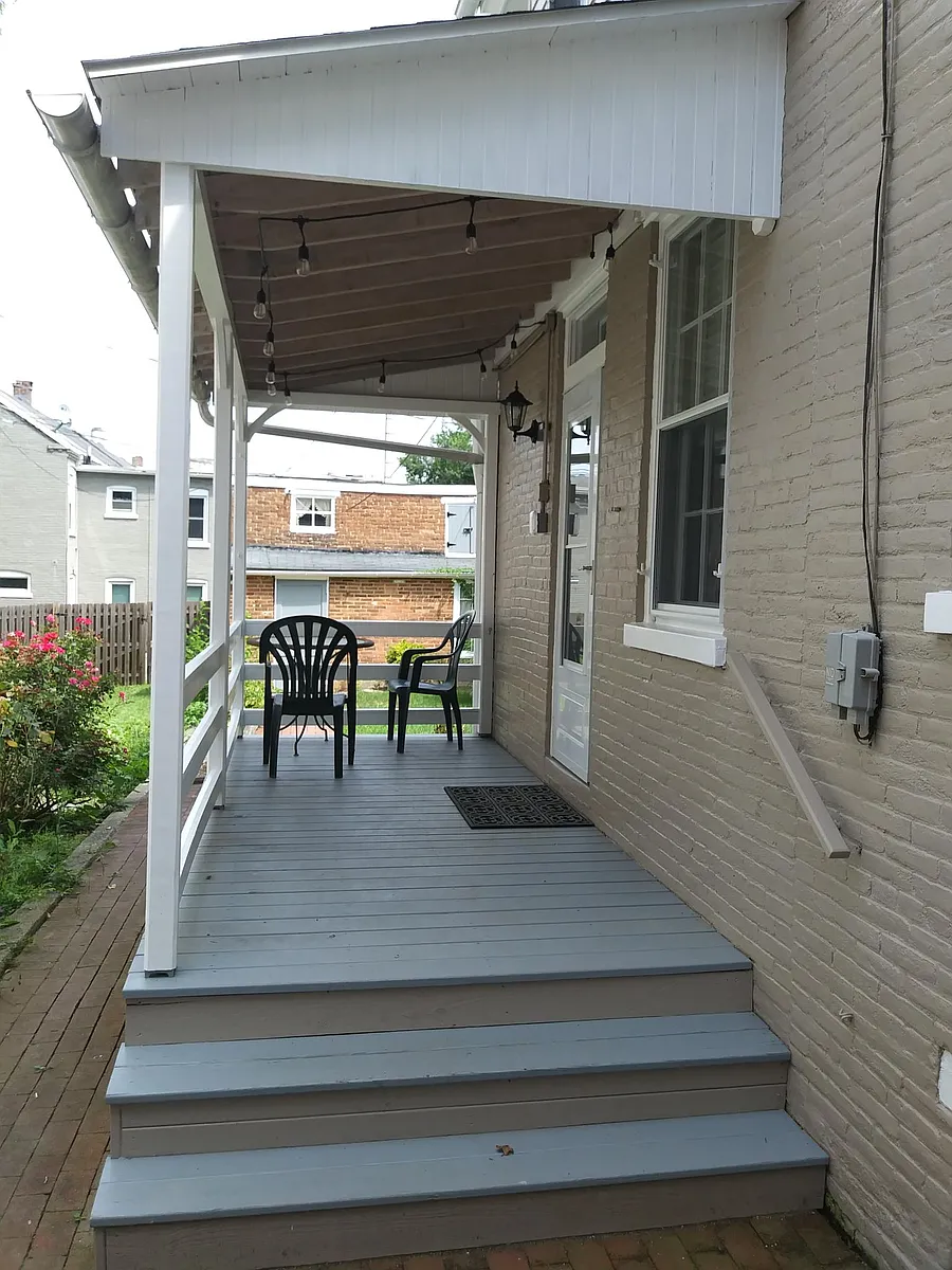 Building Photo - 143 N Shippen St #1