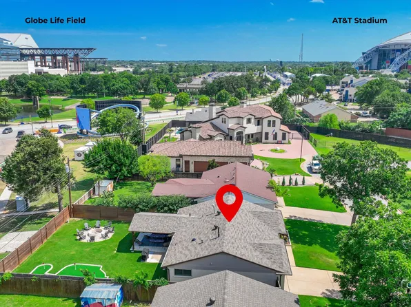 1305 Willowbrook St, Arlington, TX 76011
