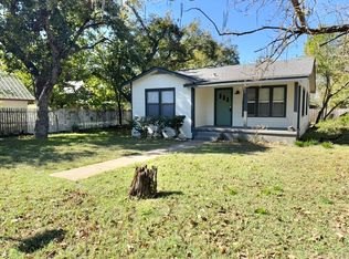 110 E 8th St, Elgin, TX 78621