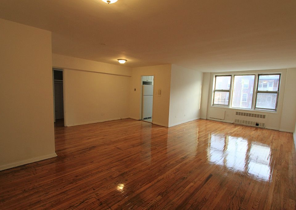 1st image of 144-87 41st Ave #508