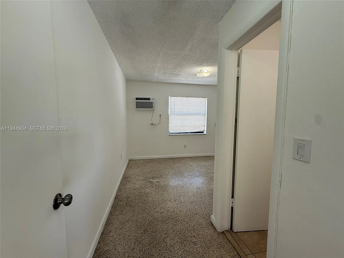 Building Photo - 59 W 26th St #6