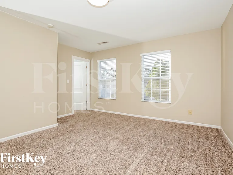 5418 Fairway Forest Dr — Photo 12