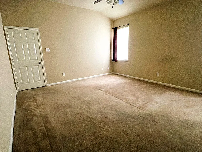 1014 Spring Lakes Haven Dr — Photo 12