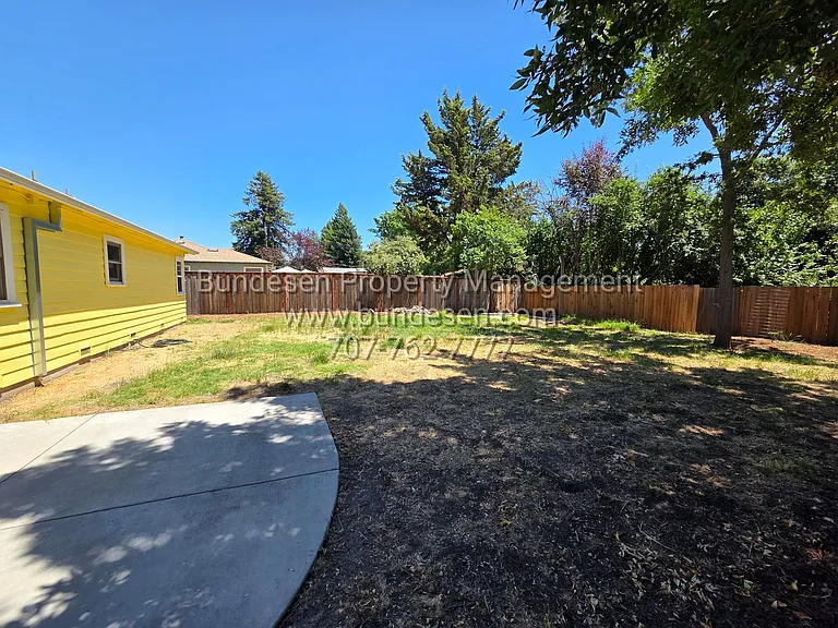3200 Spring Creek Dr — Photo 17