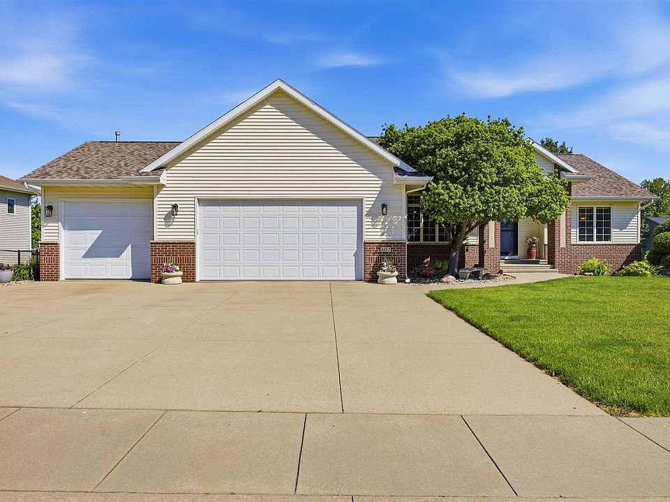 1st image of 407 Wildflower Dr