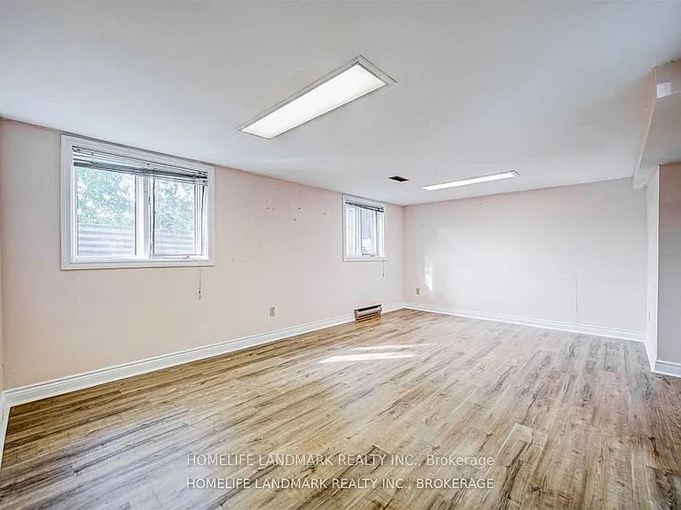 44 Frontenac Ave — Photo 35