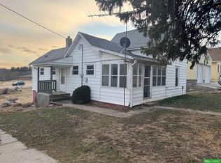 1715 L St, Tekamah, NE 68061