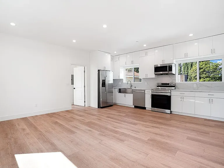 6266 Etiwanda Ave #18254 — Photo 5