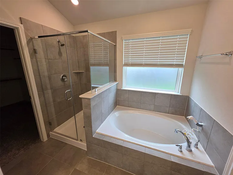 229 Cresta Cove Ct — Photo 21