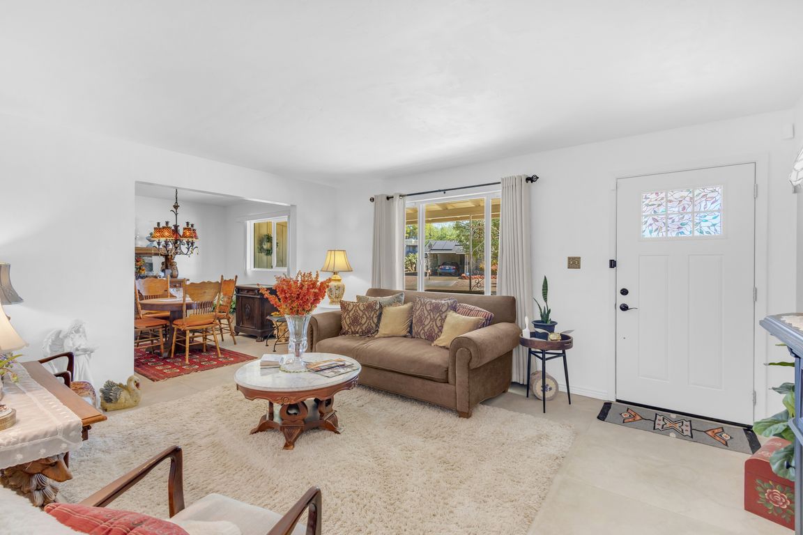 next background image