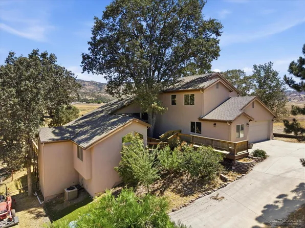 23810 Dart Dr, Tehachapi, CA 93561