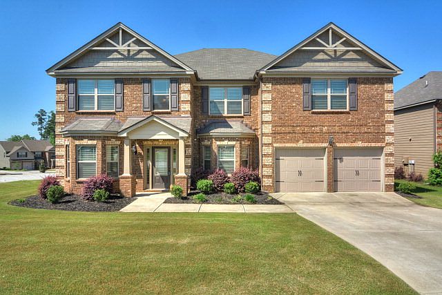 1st image of 3049 Parkridge Dr