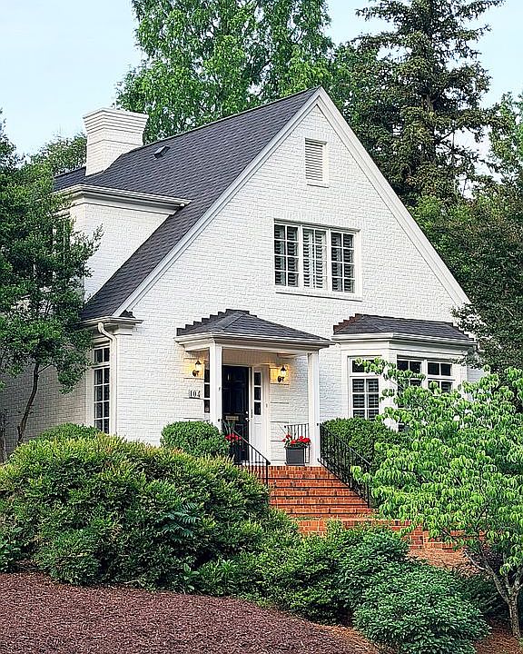 1st image of 104 Elmwood Dr