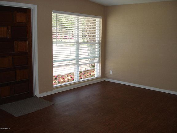 2nd image of 937 5th Ave N