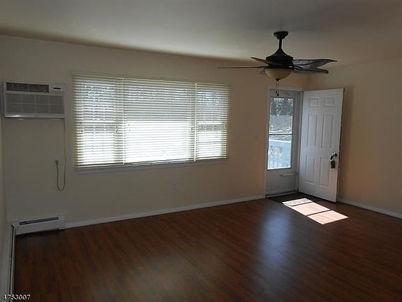2nd image of 9 Lee Dr