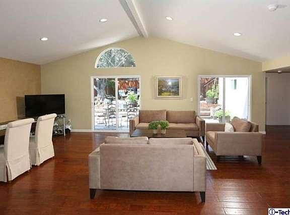 5th image of 2517 Olive Ave