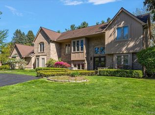 7179 Leyland Ct, Bloomfield Hills, MI 48301
