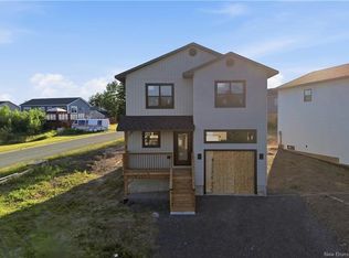 3 Brizley St, Oromocto, NB E2V4R1