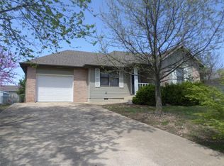 1213 Fowler Rd, Lebanon, MO 65536