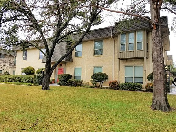 4th image of 4320 Bellaire Dr S APT 206