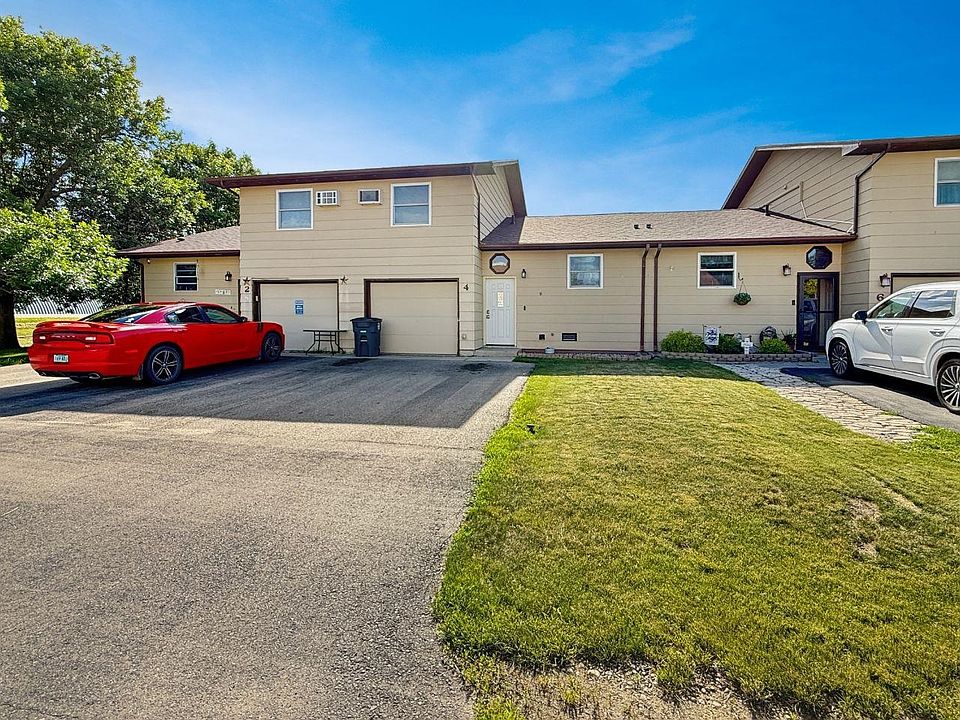1st image of 4 Kittelson Dr