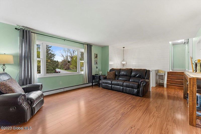 5th image of 32 Kinder Drive