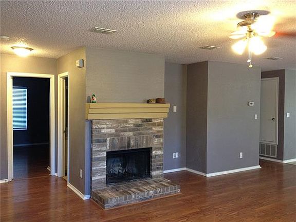 4th image of 3000 Cedar Crest Dr