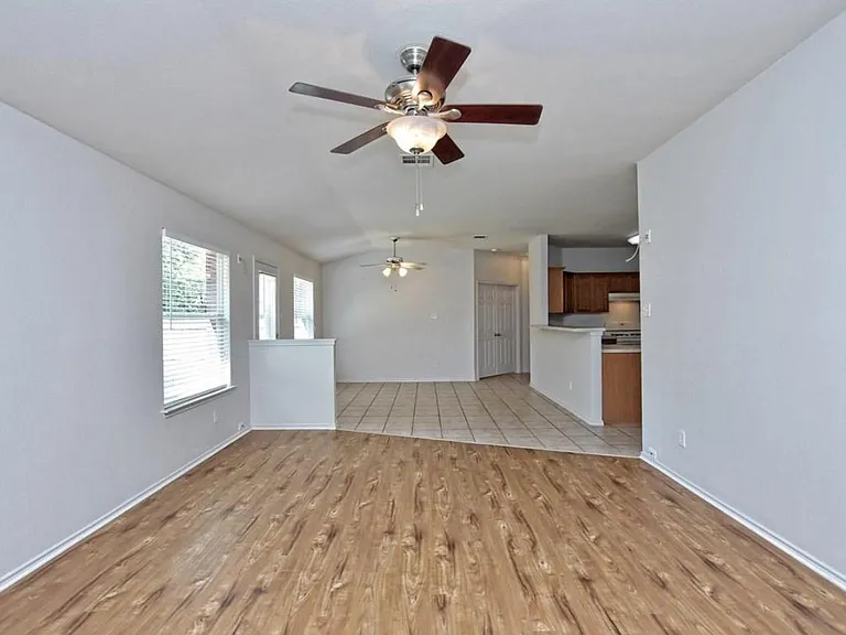 3319 Blue Ridge Dr — Photo 6