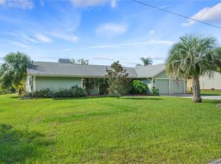 5079 S Shoreline Dr, Floral City, FL 34436