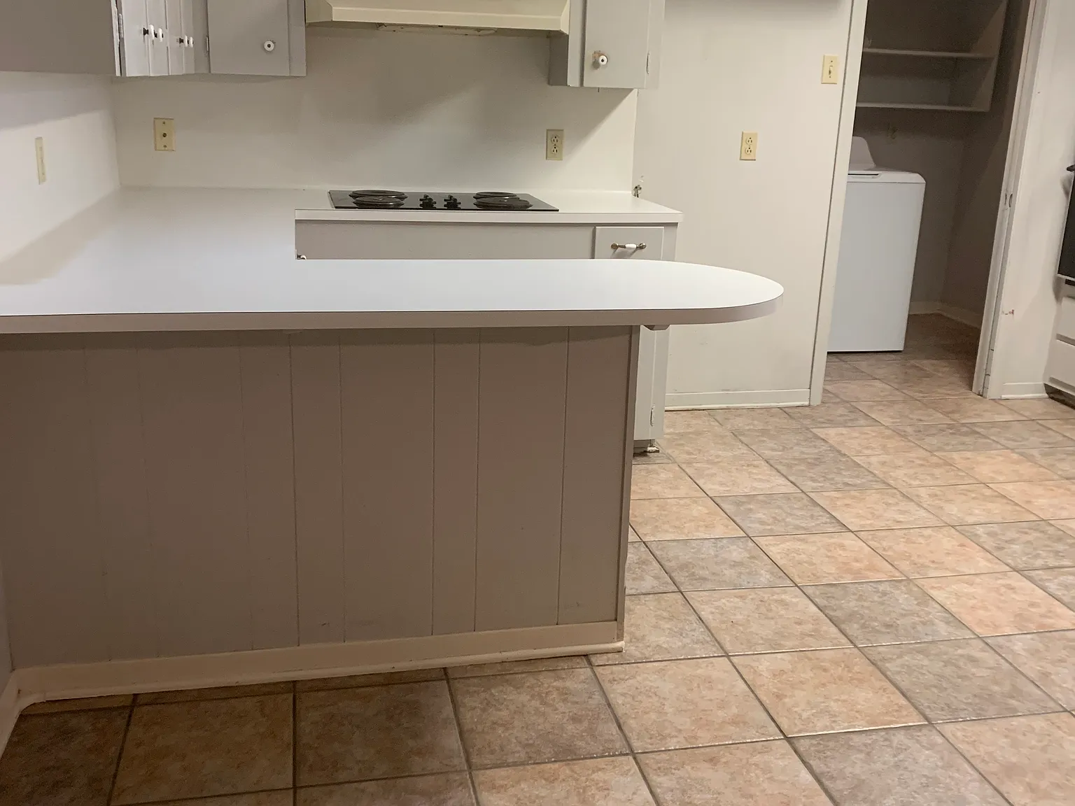 4 bed, 2100 sqft, $2,000 — Photo 1