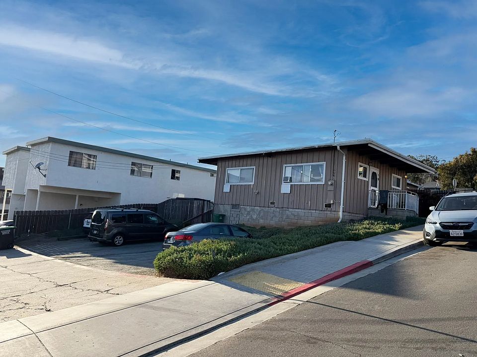 2nd image of 1270 Colusa St