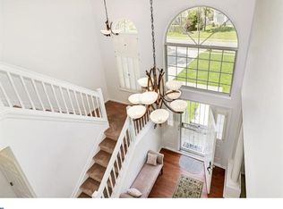 2 Gladwynne Ct, Sicklerville, NJ 08081