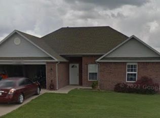 1300 Chitwood St, Pea Ridge, AR 72751