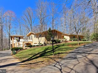 7710 Willowbrook Rd, Fairfax Station, VA 22039