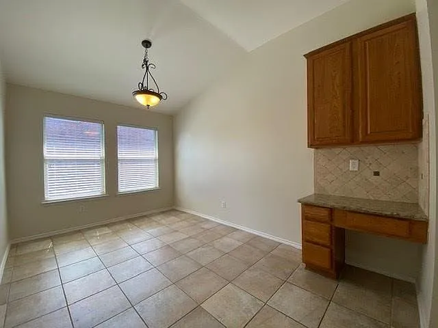 1202 Madison Dr — Photo 11
